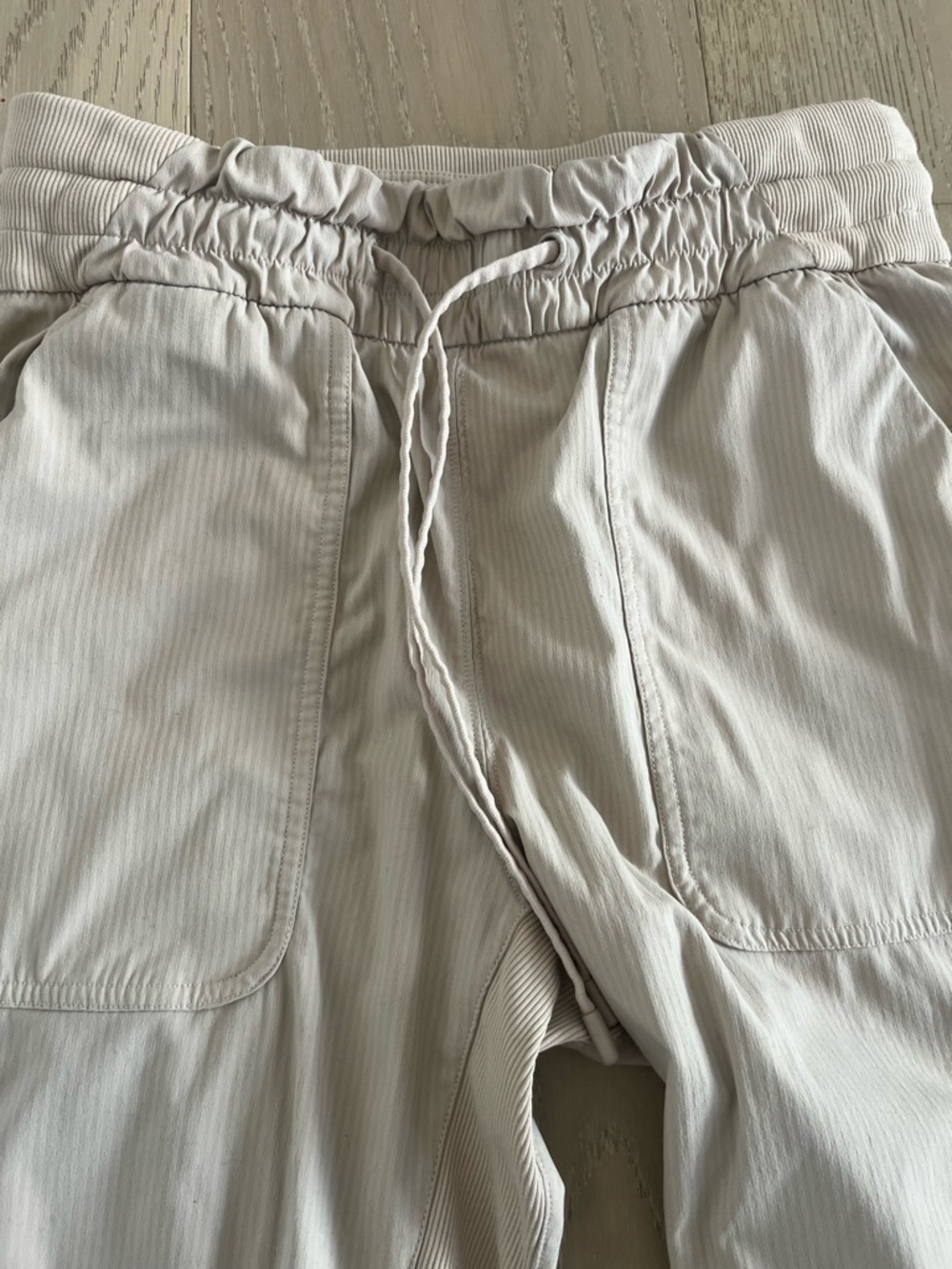 lululemon Women’s Dance Studio Mid-Rise Jogger Pant Tan Beige sz 4 - Picture 5 of 6